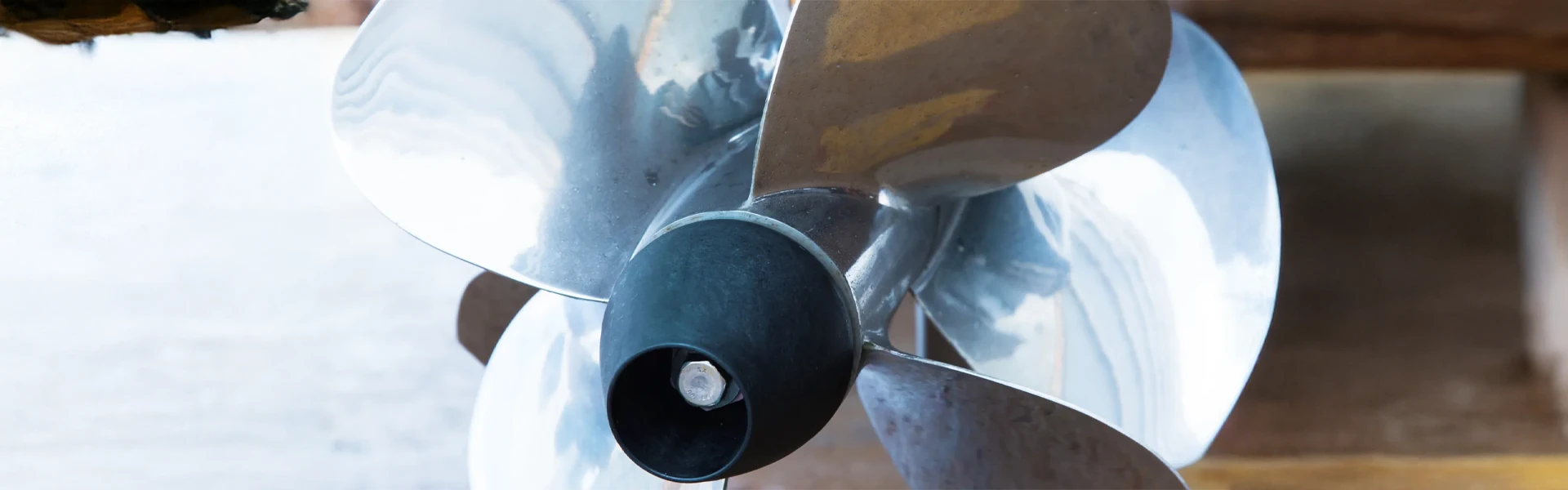 Entretien Hélice à Douarnenez : LGA PROPULSION